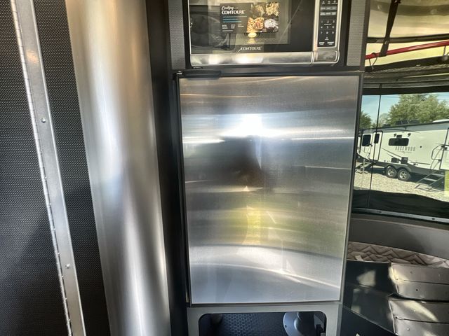 2025 Airstream 20X Base