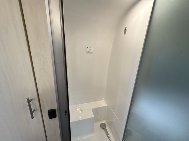 2026 Airstream 25FBT Base