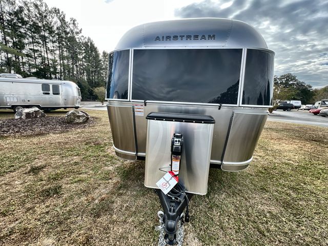 2025 Airstream 25FBQ Base
