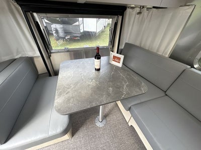 2026 Airstream 27FBQ Base