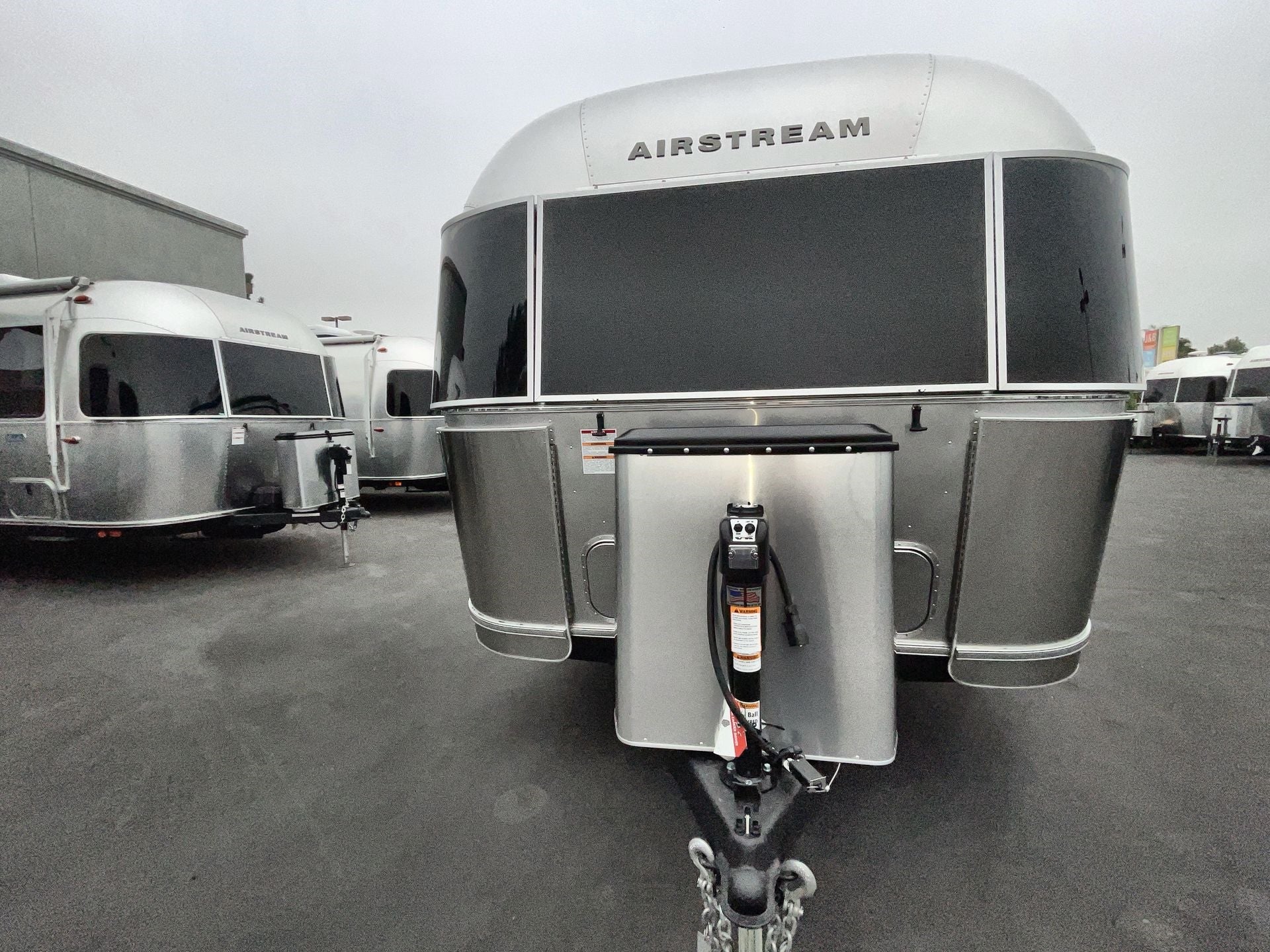 2025 Airstream 25FBT Base