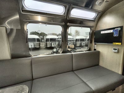 2025 Airstream 25FBT Base