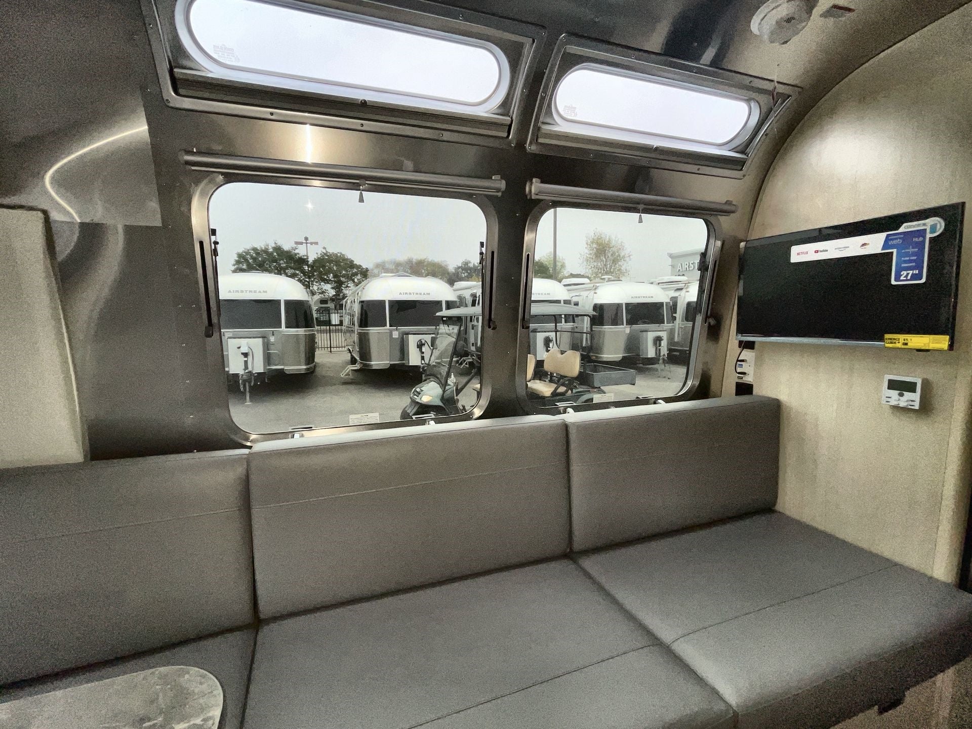 2025 Airstream 25FBT Base