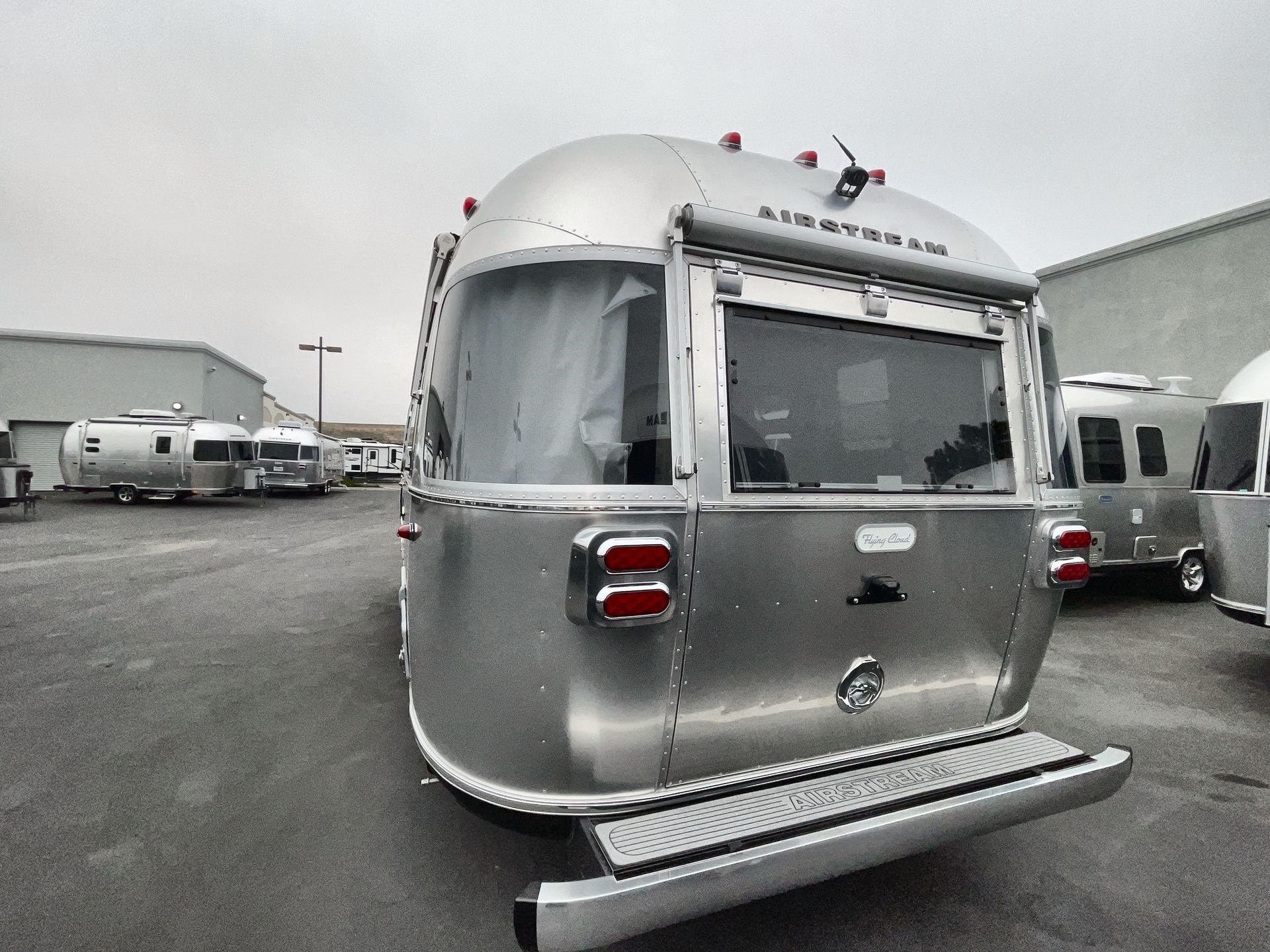 2025 Airstream 25FBT Base