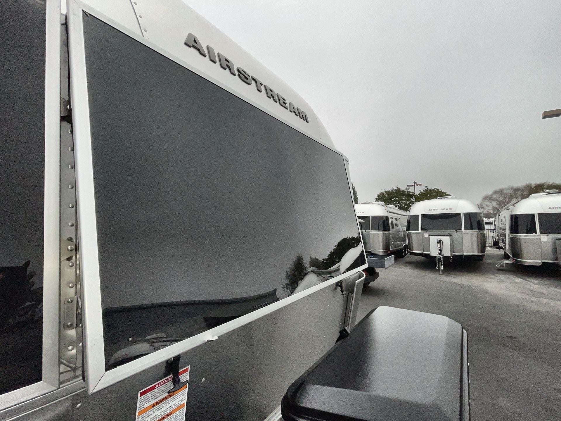 2025 Airstream 25FBT Base