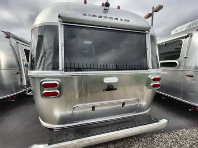 2025 Airstream 28RBT Base