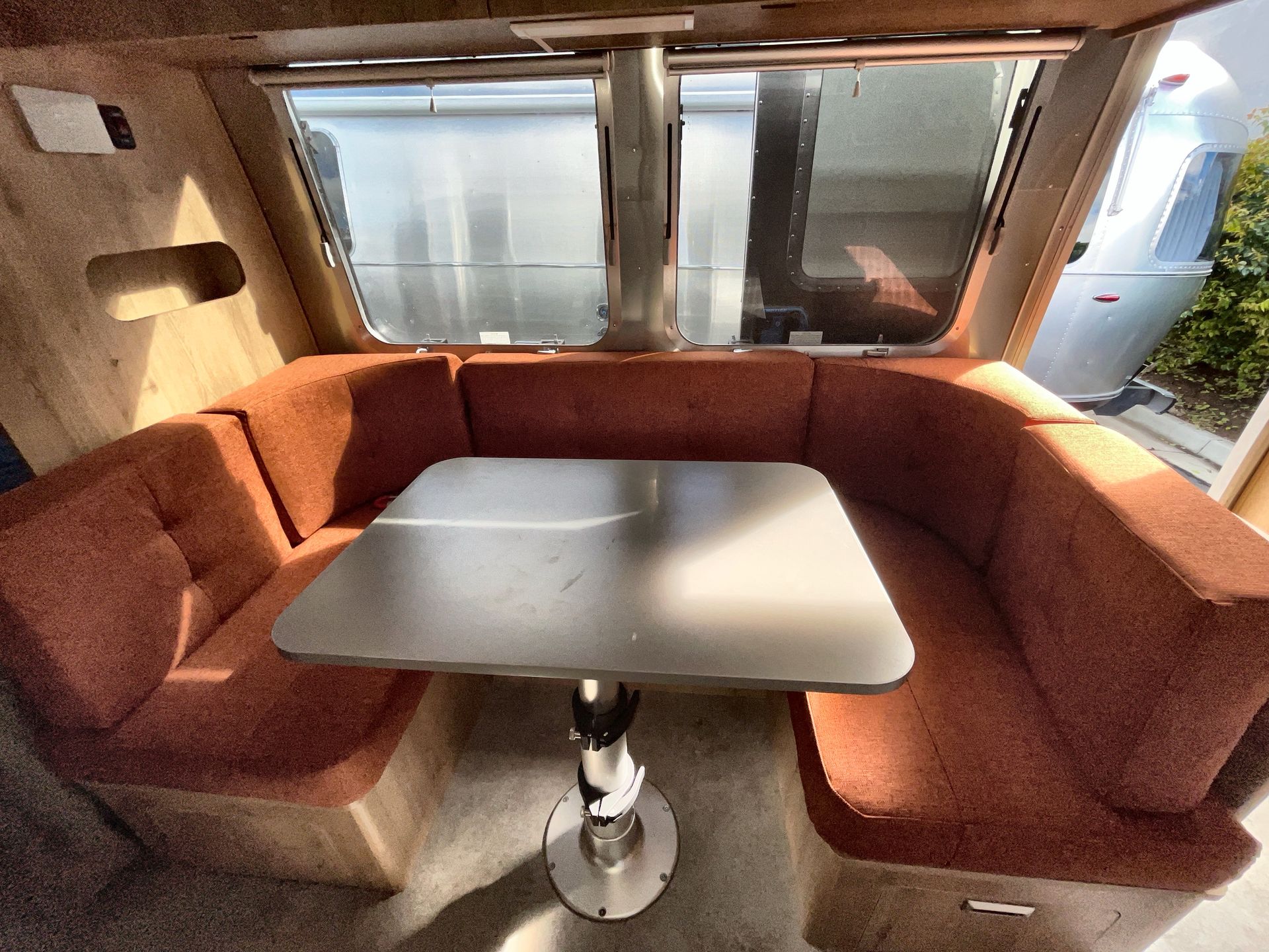 2026 Airstream 23FBT Base