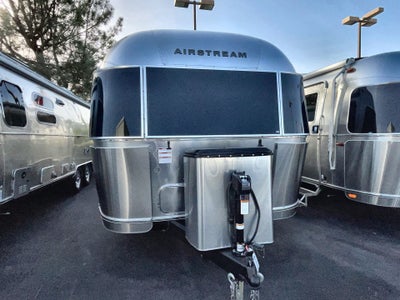 2025 Airstream 27FBT Base