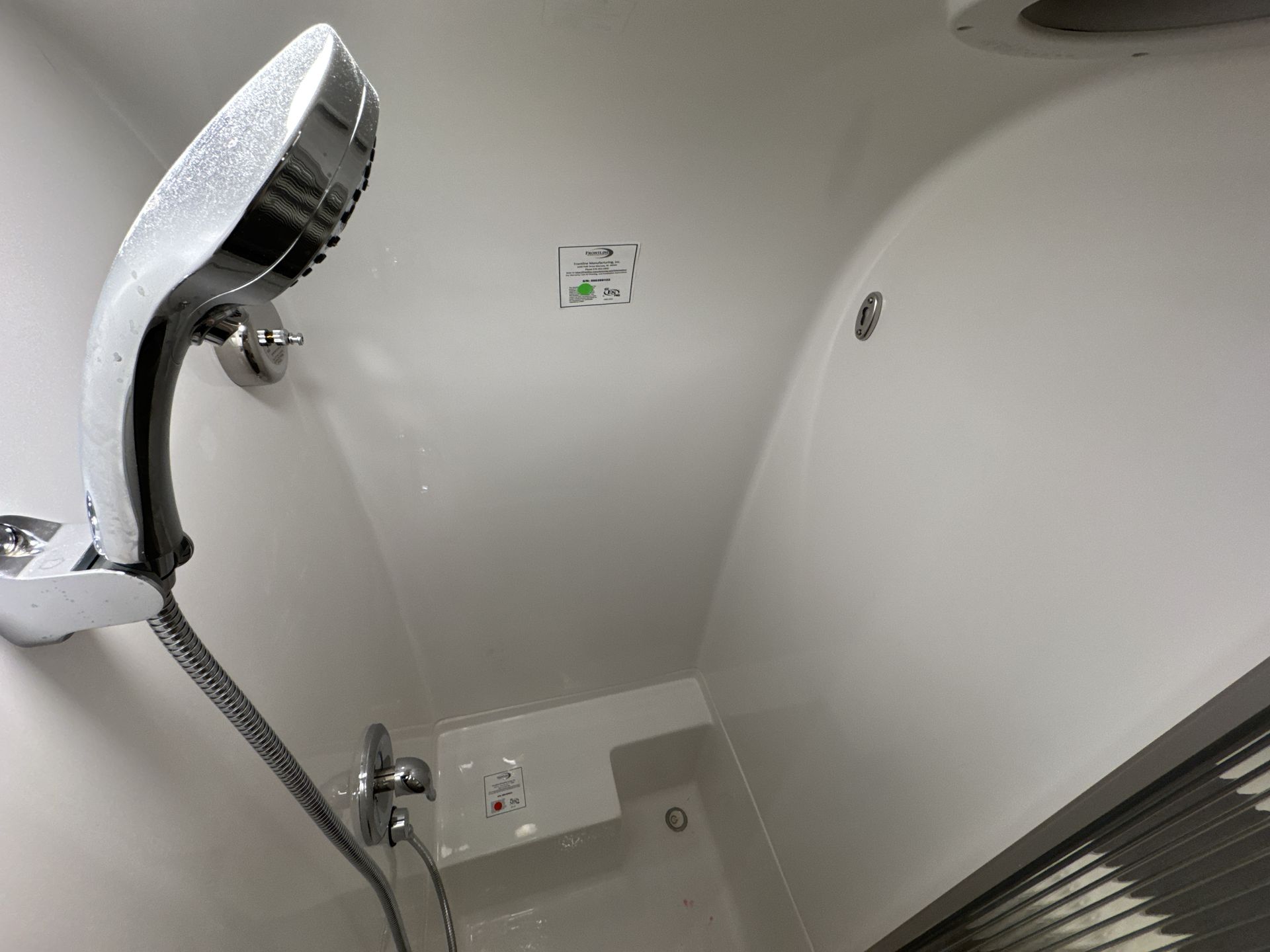 2025 Airstream 27FBQ Base