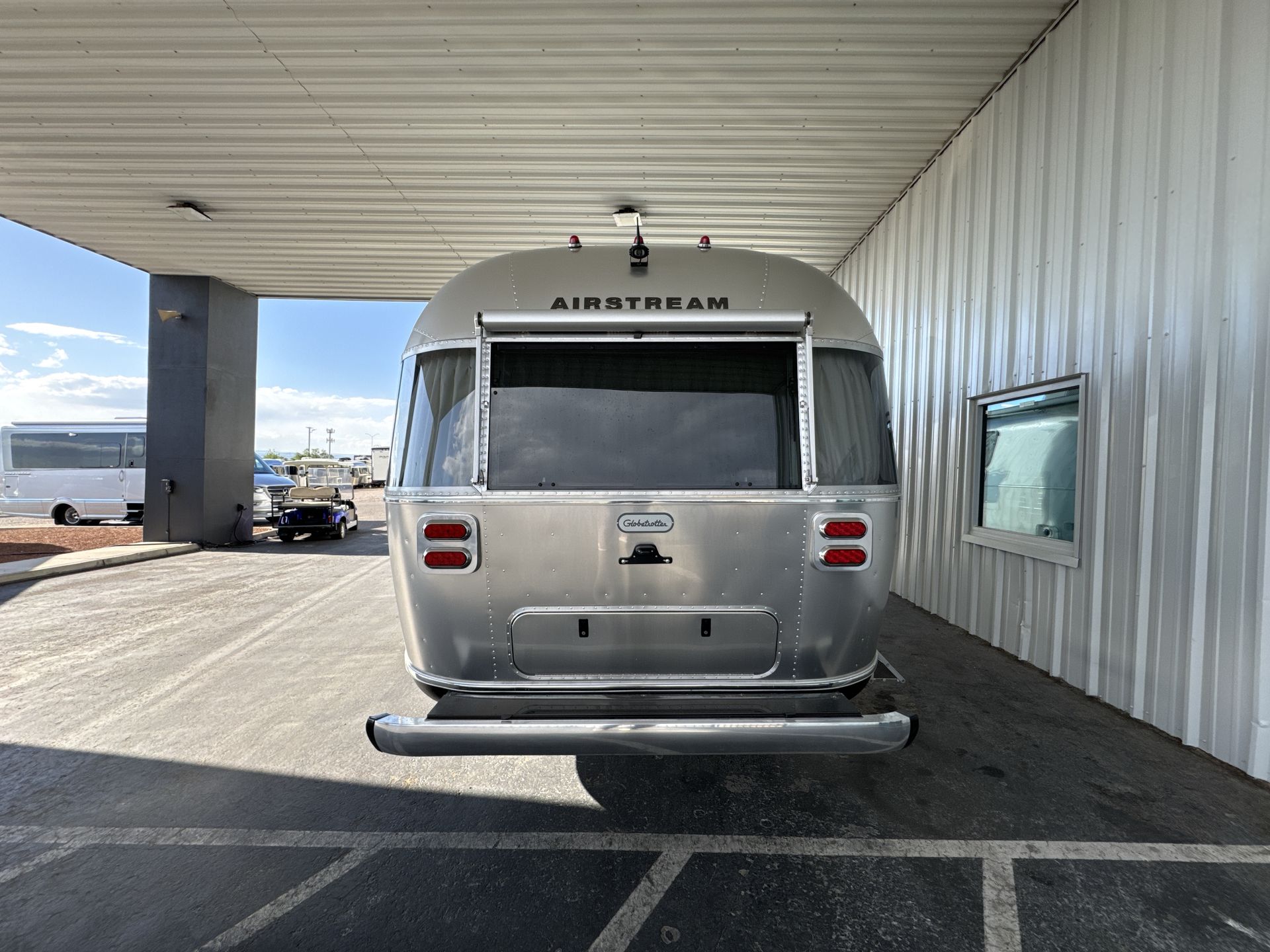 2025 Airstream 27FBQ Base