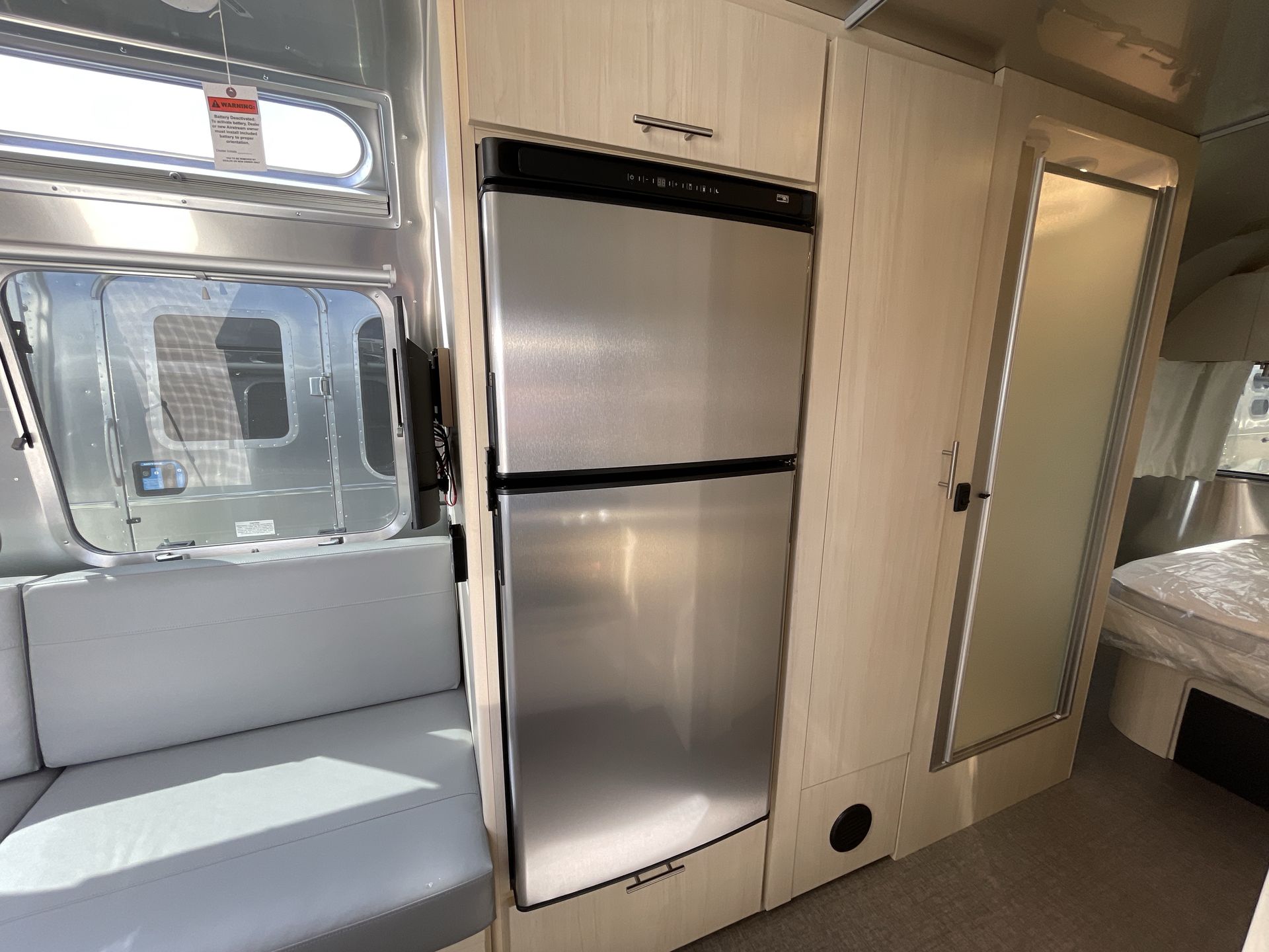 2026 Airstream 25FBQ Base
