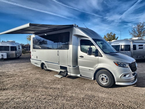 2026 Airstream 30RBT Base