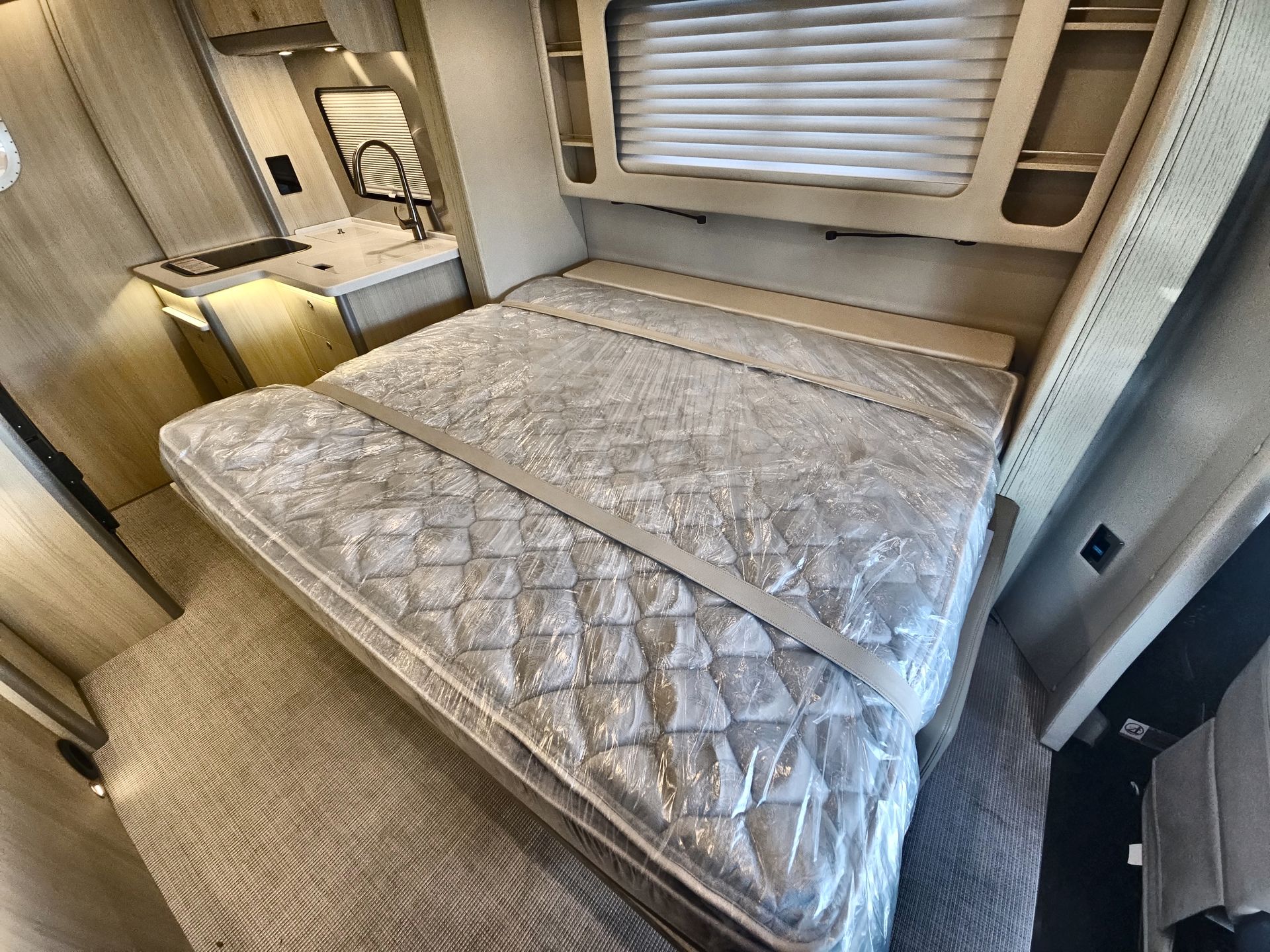 2026 Airstream 30RBT Base