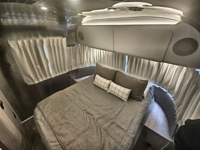 2026 Airstream 30RBQ Base