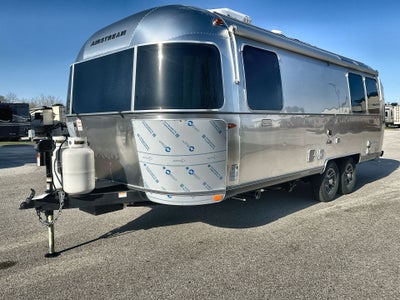 2026 Airstream 25FBQ Base