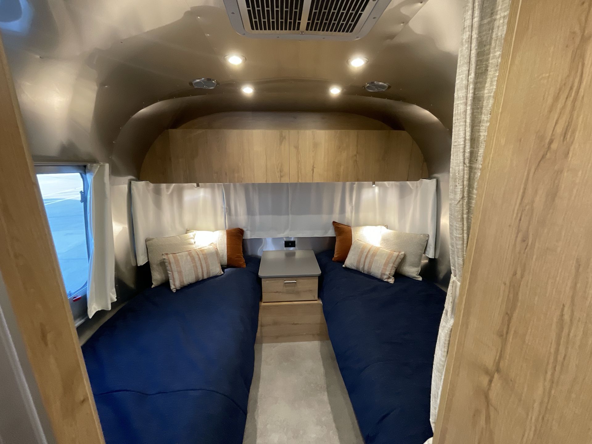 2026 Airstream 25FBT Base