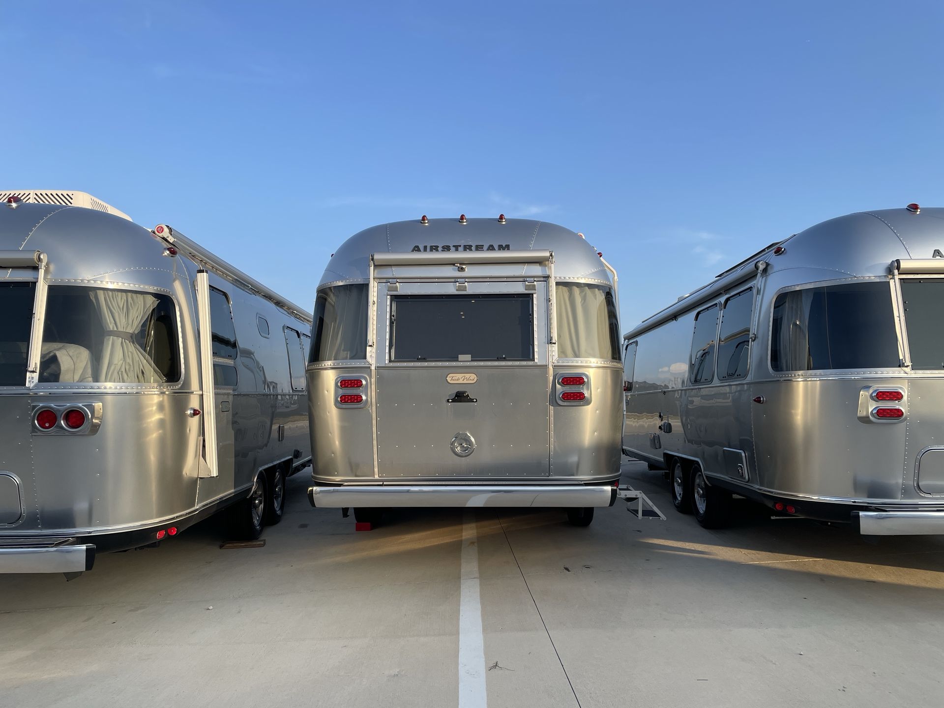 2026 Airstream 25FBT Base