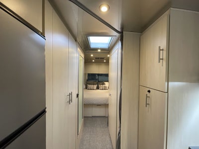 2026 Airstream 27FBQ Base