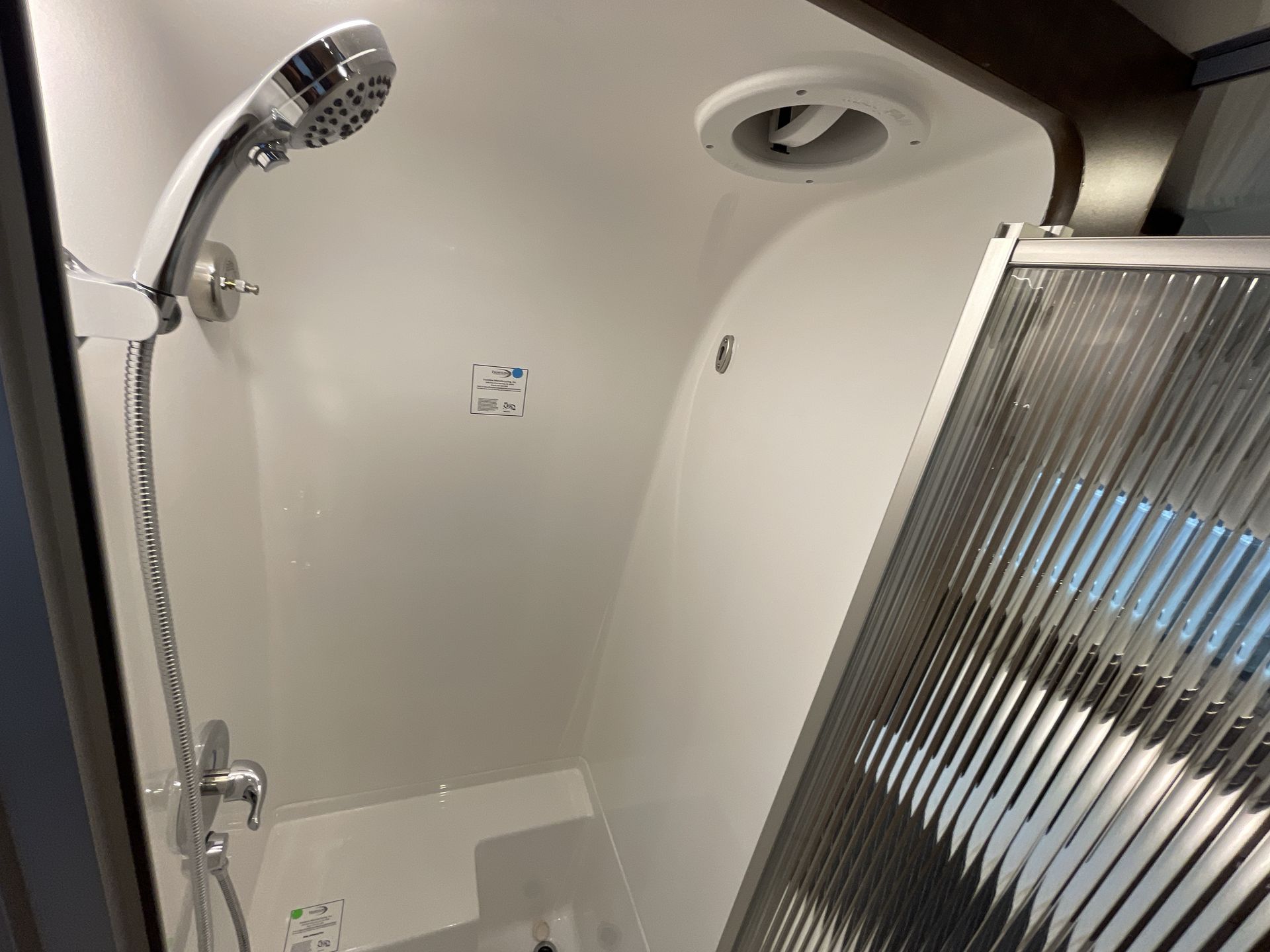 2026 Airstream 27FBT Base