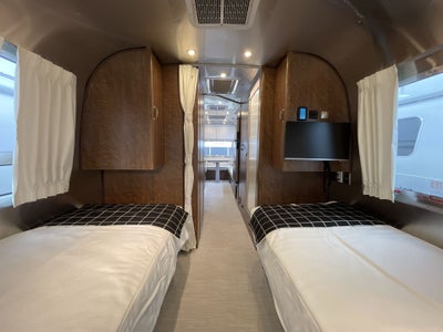 2026 Airstream 27FBT Base