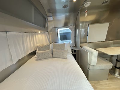 2026 Airstream 22FB Base