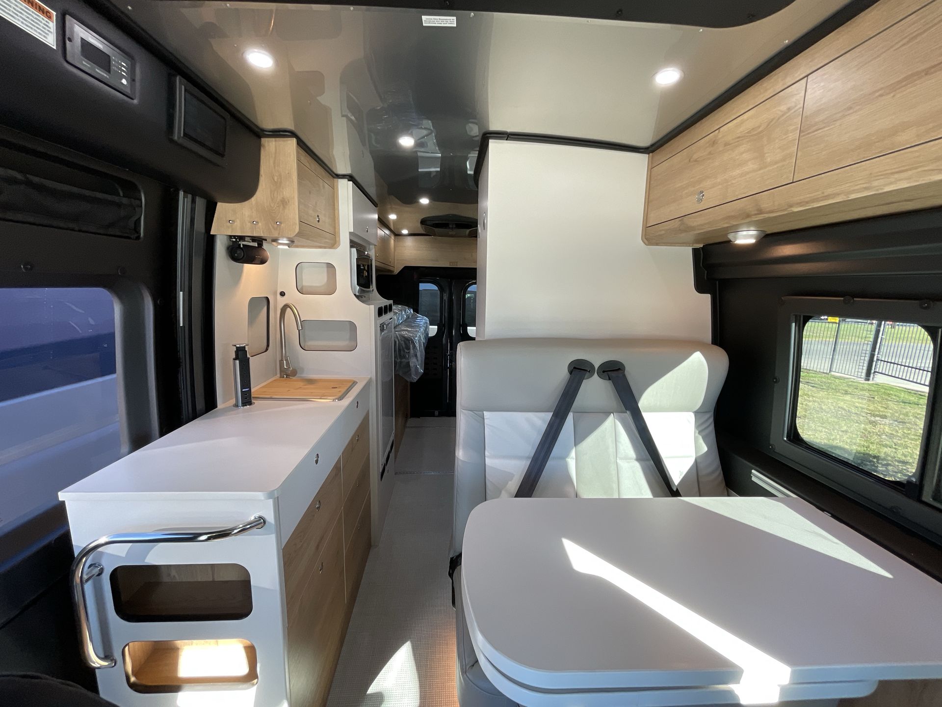 2026 Airstream Rangeline Base