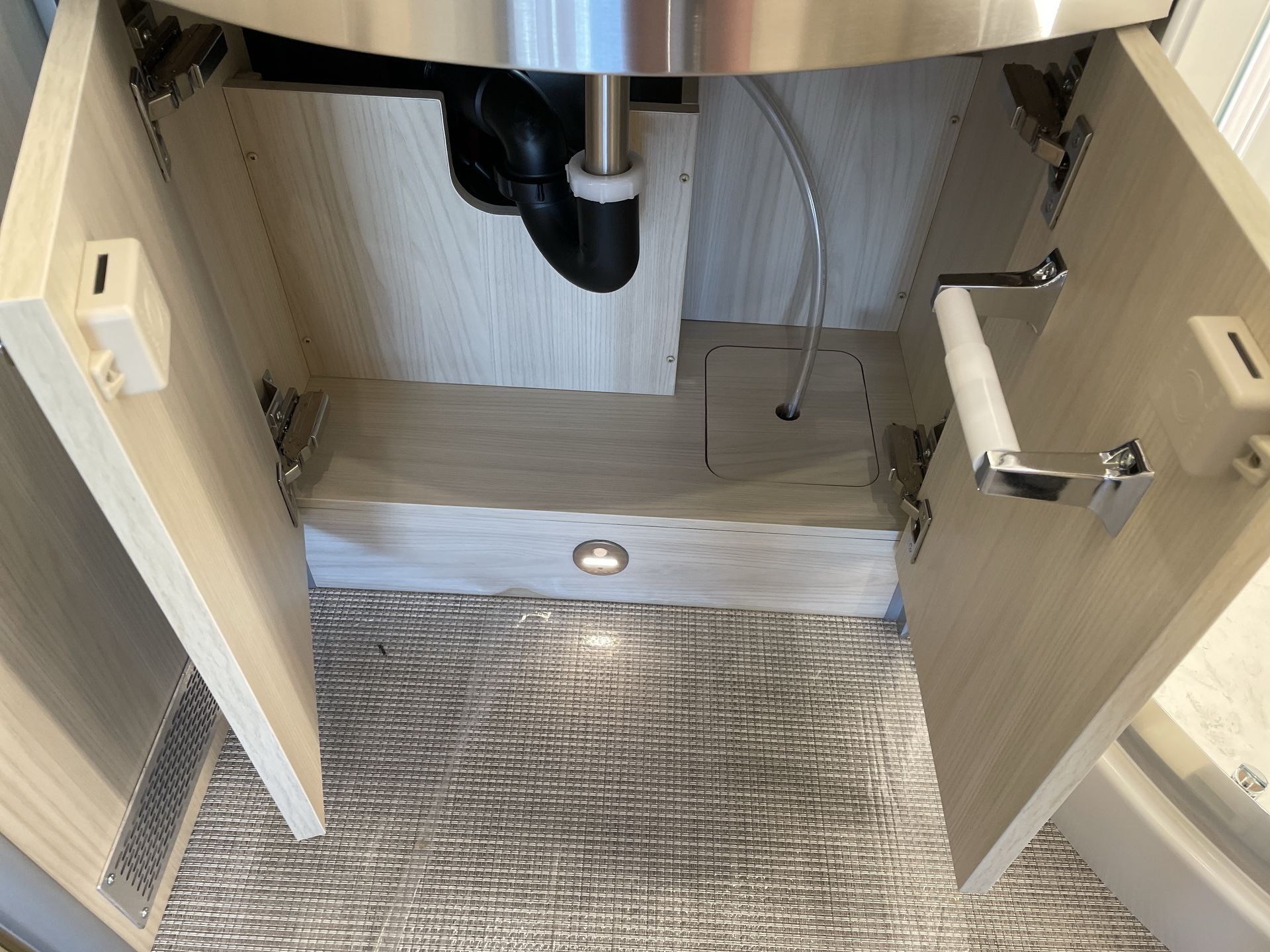 2026 Airstream Murphy Suite Base