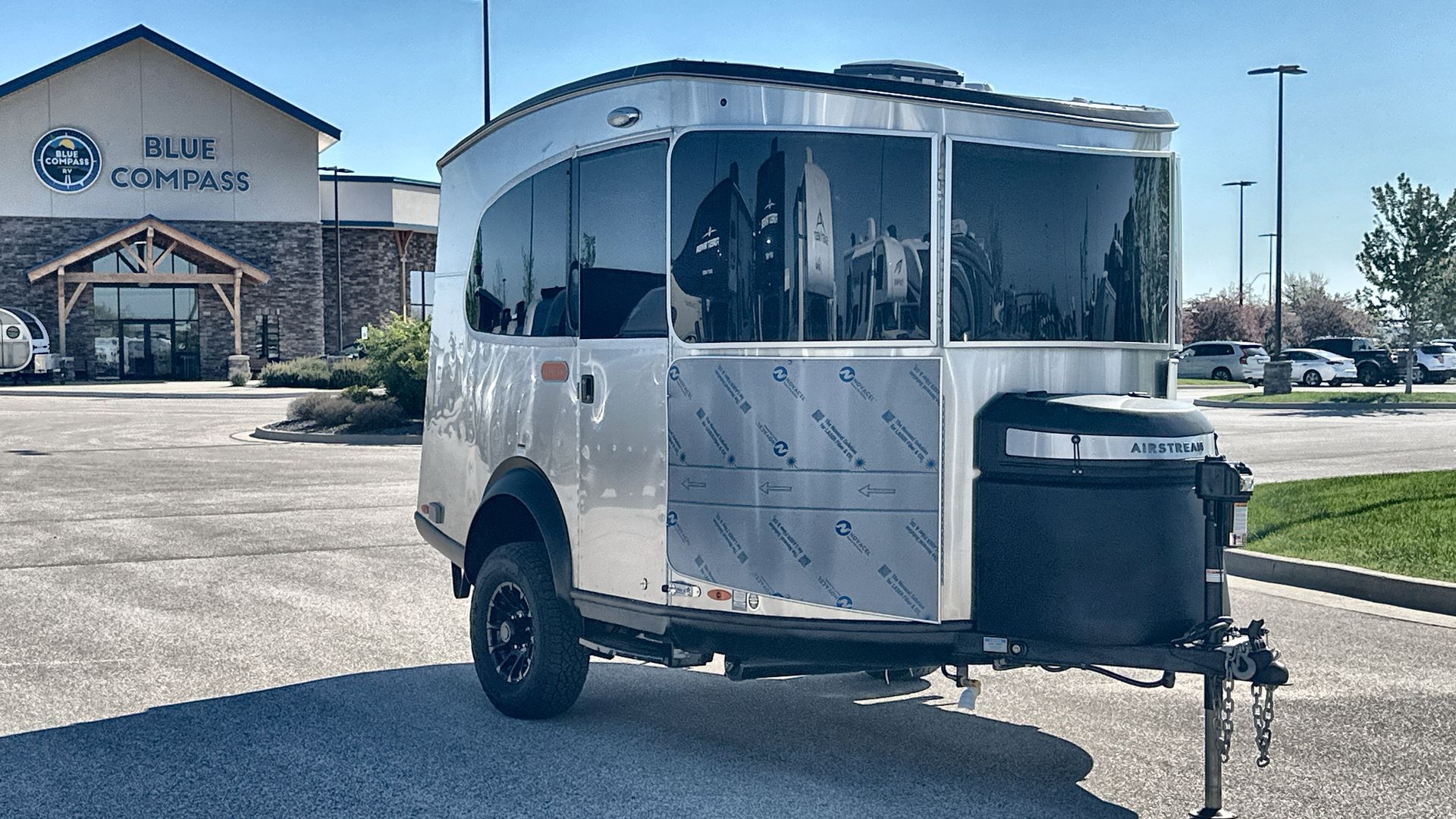 2025 Airstream 16X Base