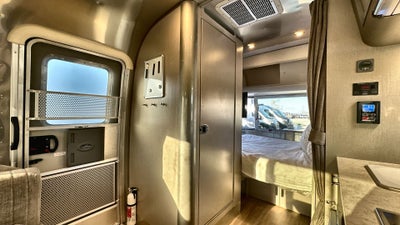 2025 Airstream 16RB Base