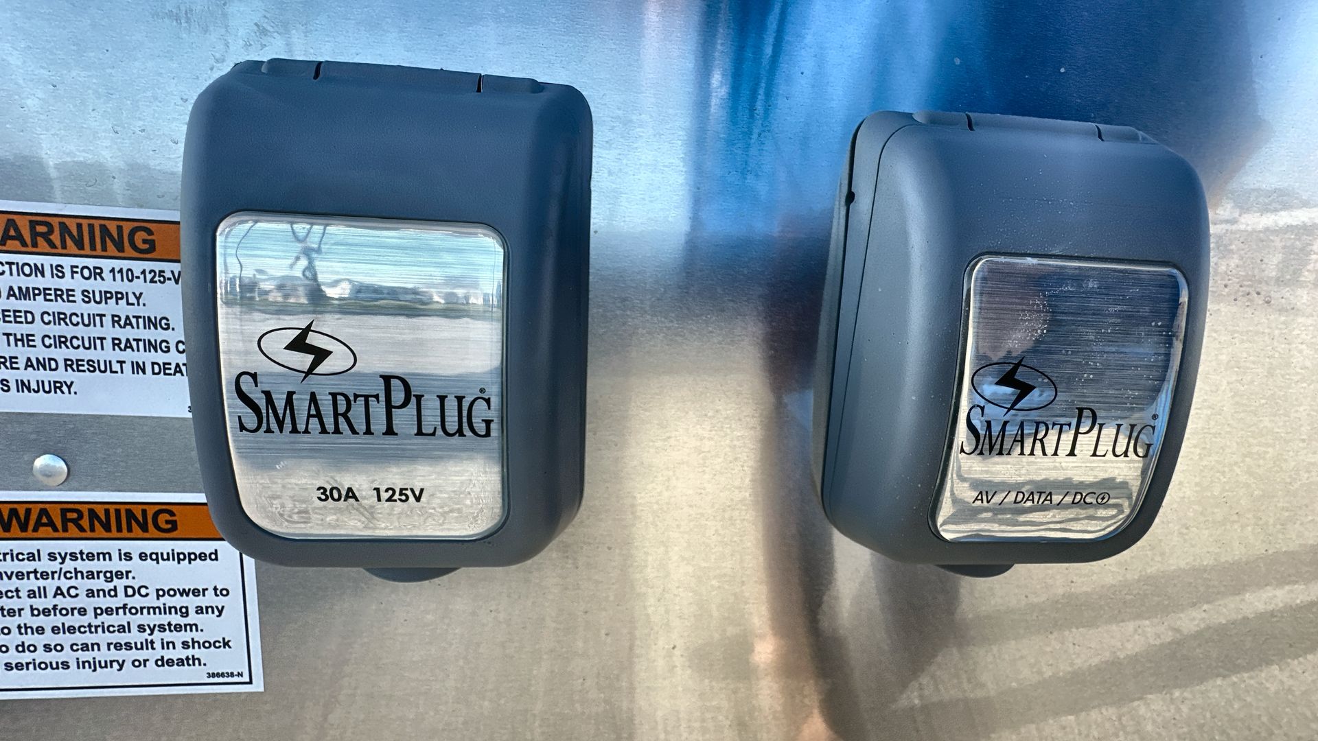 2025 Airstream 16RB Base