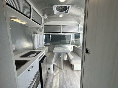 2026 Airstream 16RB Base