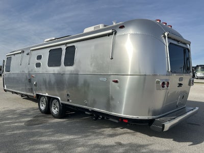 2026 Airstream 33FBQ Base