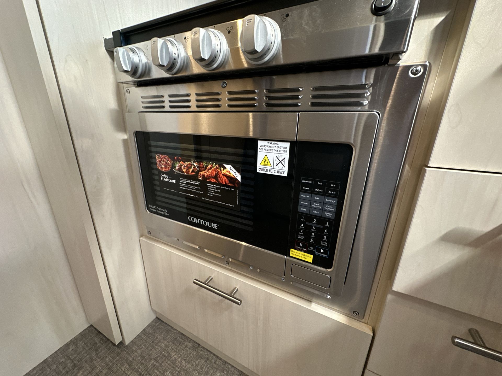 2026 Airstream 25FBQ Base