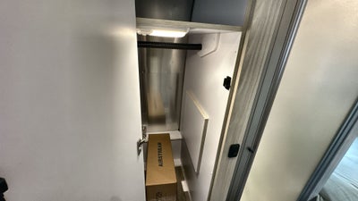 2025 Airstream 25FBT Base