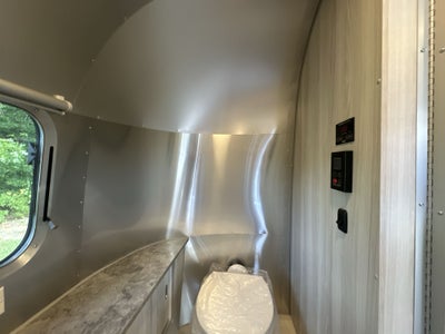 2025 Airstream 23FBT Base