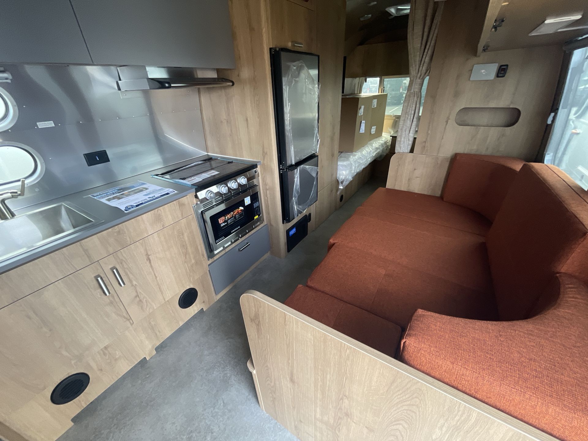 2026 Airstream 23FBT Base