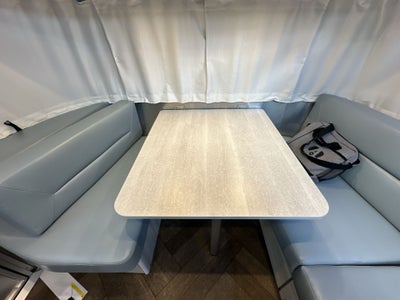 2026 Airstream 27FBT Base