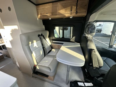 2026 Airstream Rangeline Base