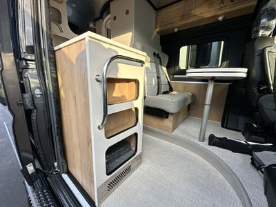 2026 Airstream Rangeline Base