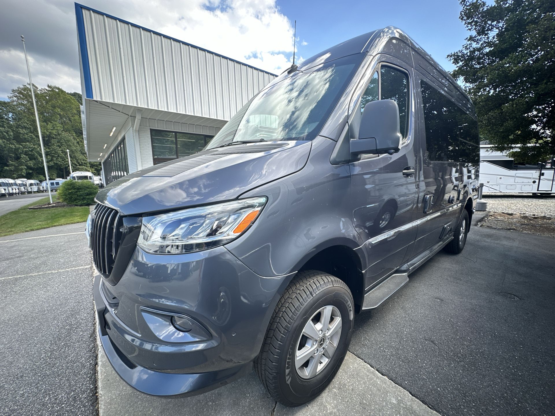 2026 Airstream 19GT Base