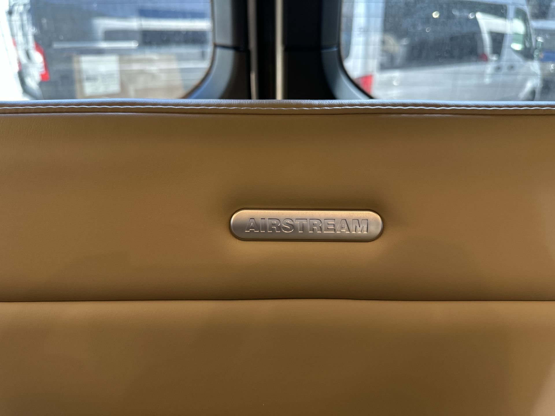 2026 Airstream 24GL 4x2 Passenger Base