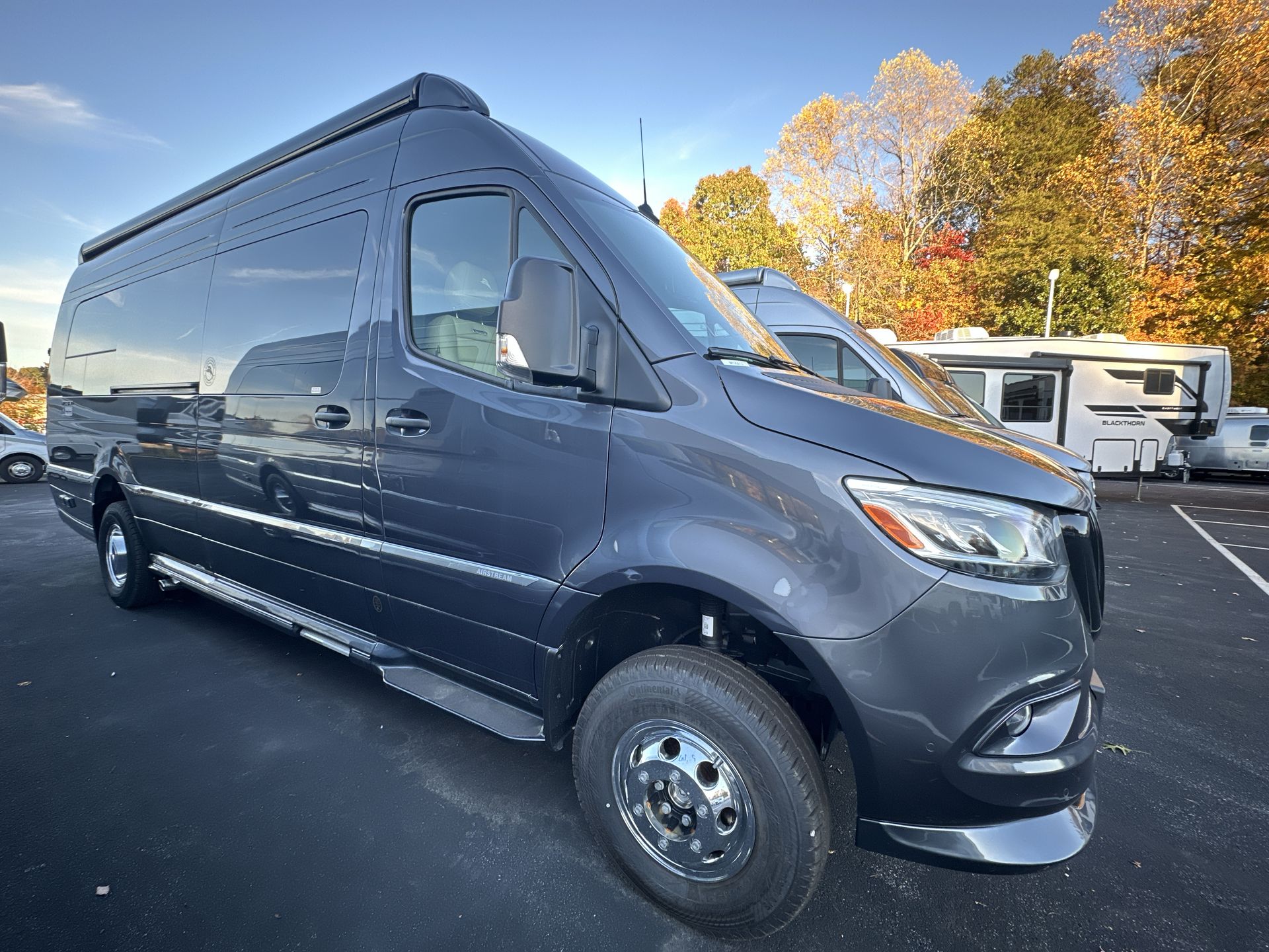 2026 Airstream 24GT Tommy Bahama Base