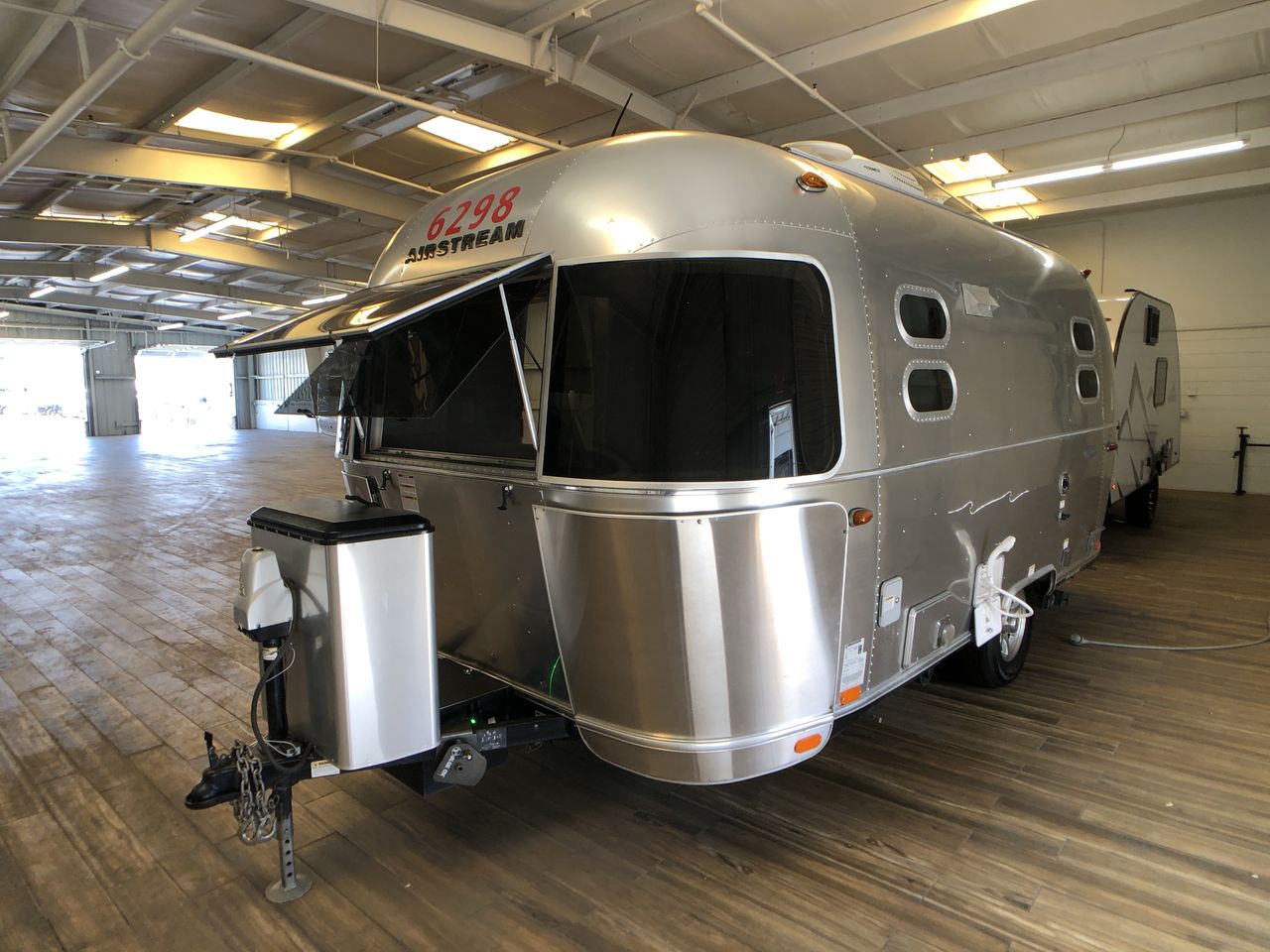 2019 Airstream 19CB Base