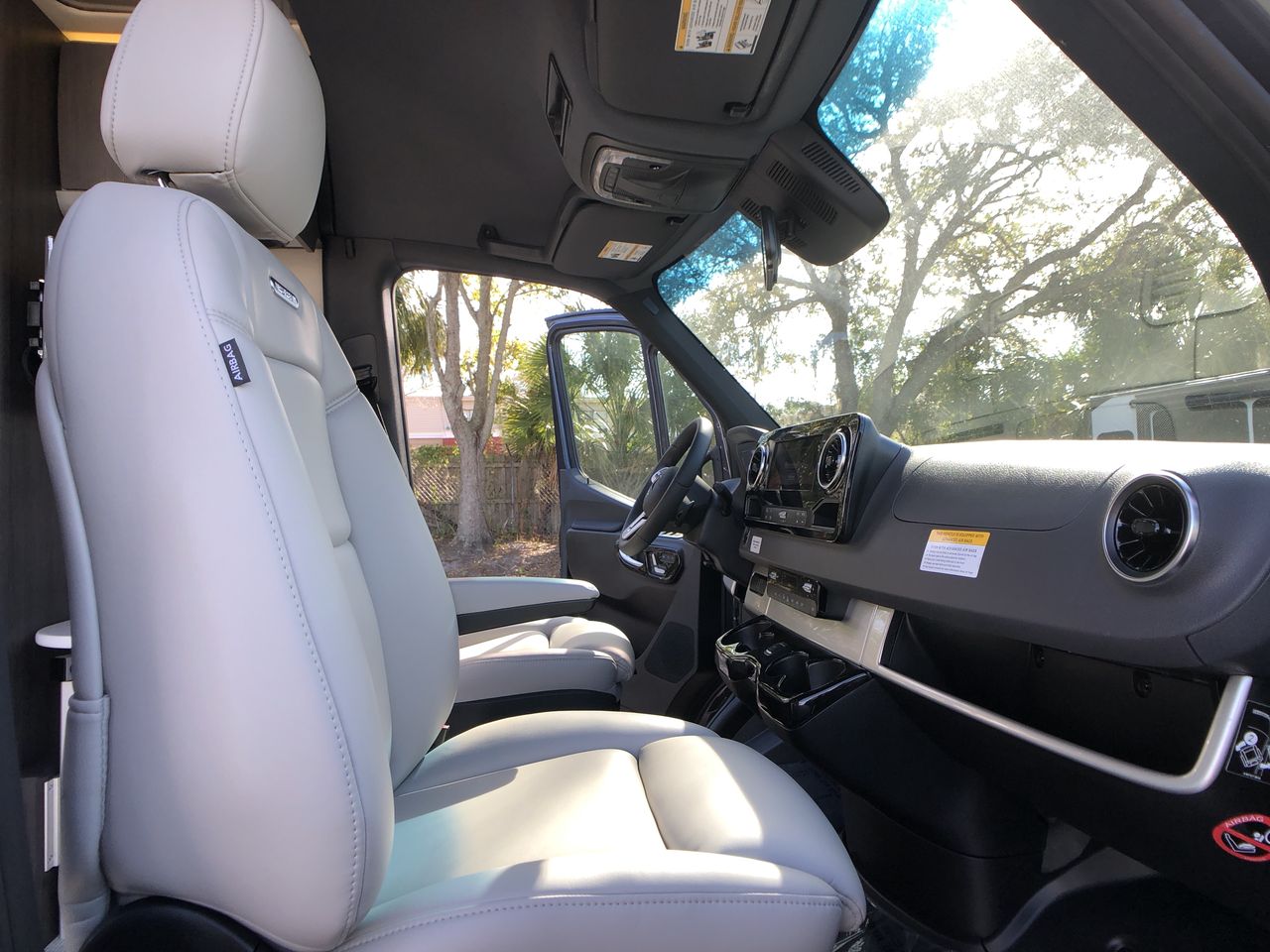 2025 Airstream 24GT Base