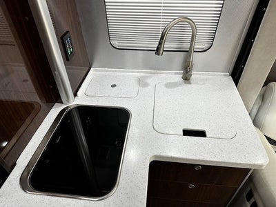 2019 Airstream MURPHY SUITE Base