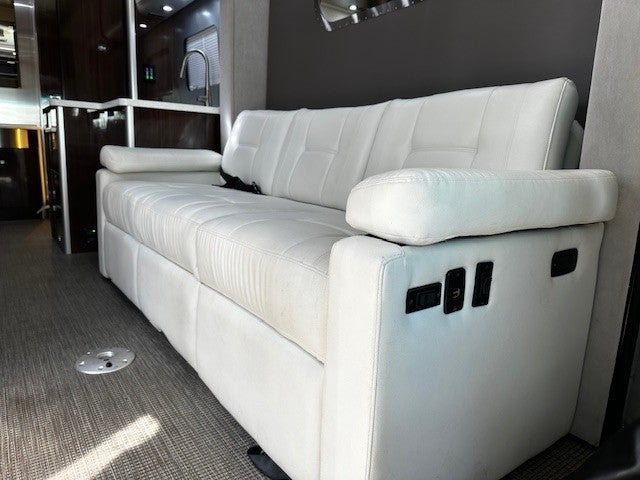 2019 Airstream MURPHY SUITE Base