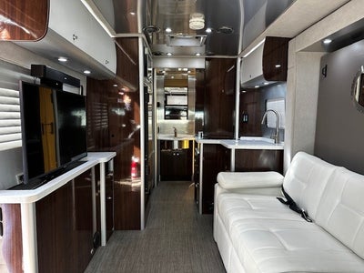 2019 Airstream MURPHY SUITE Base
