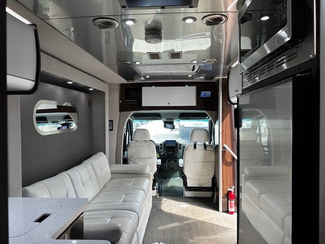 2019 Airstream MURPHY SUITE Base
