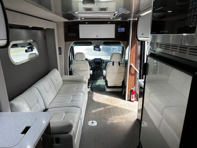 2019 Airstream MURPHY SUITE Base