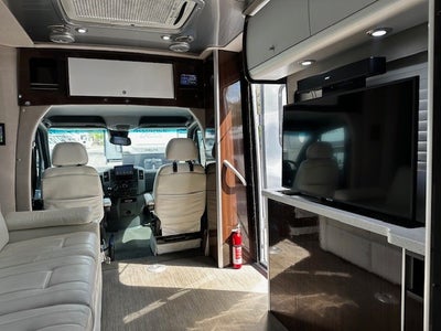 2019 Airstream MURPHY SUITE Base